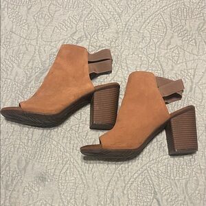 Reaction Kenneth Cole Tan Open-Toe Block Heel Sandals